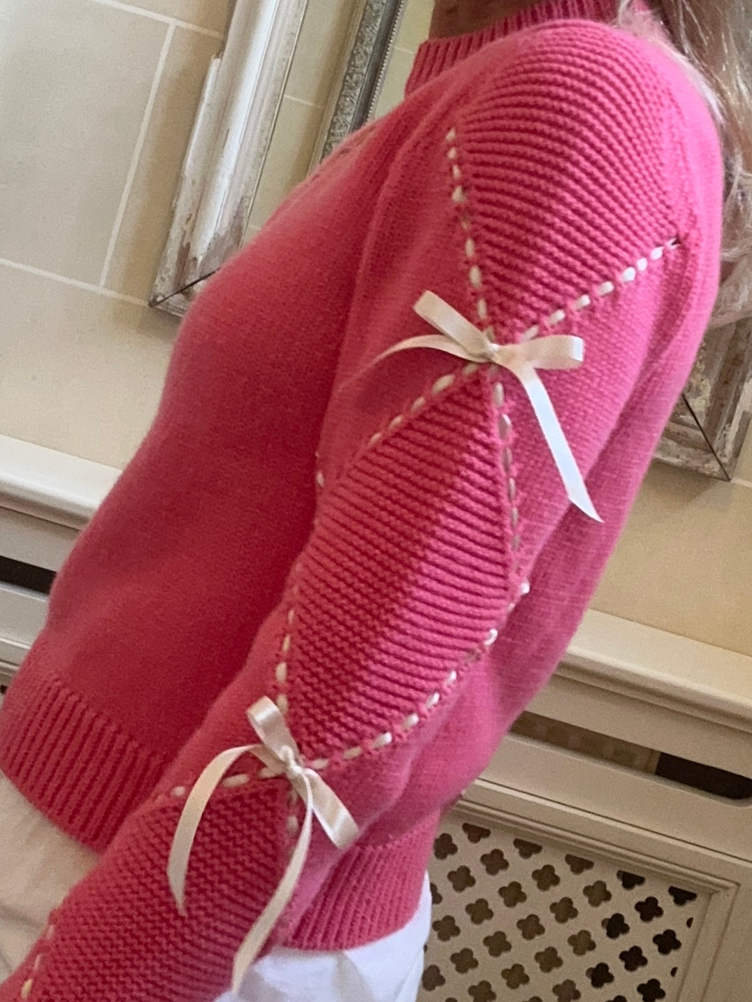Harlequin Bow - Pink/Cream
