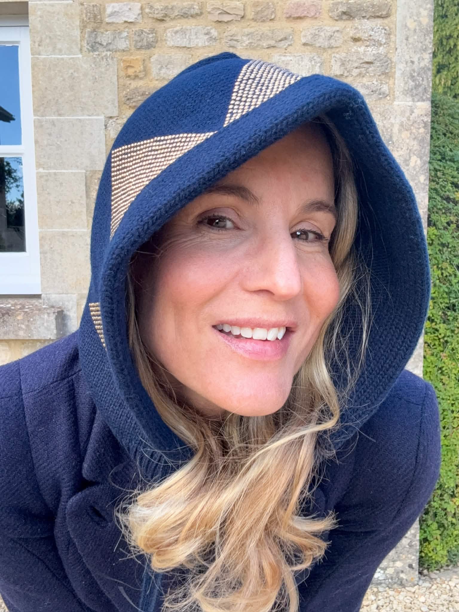 Zig Zag Hood - Navy/Gold