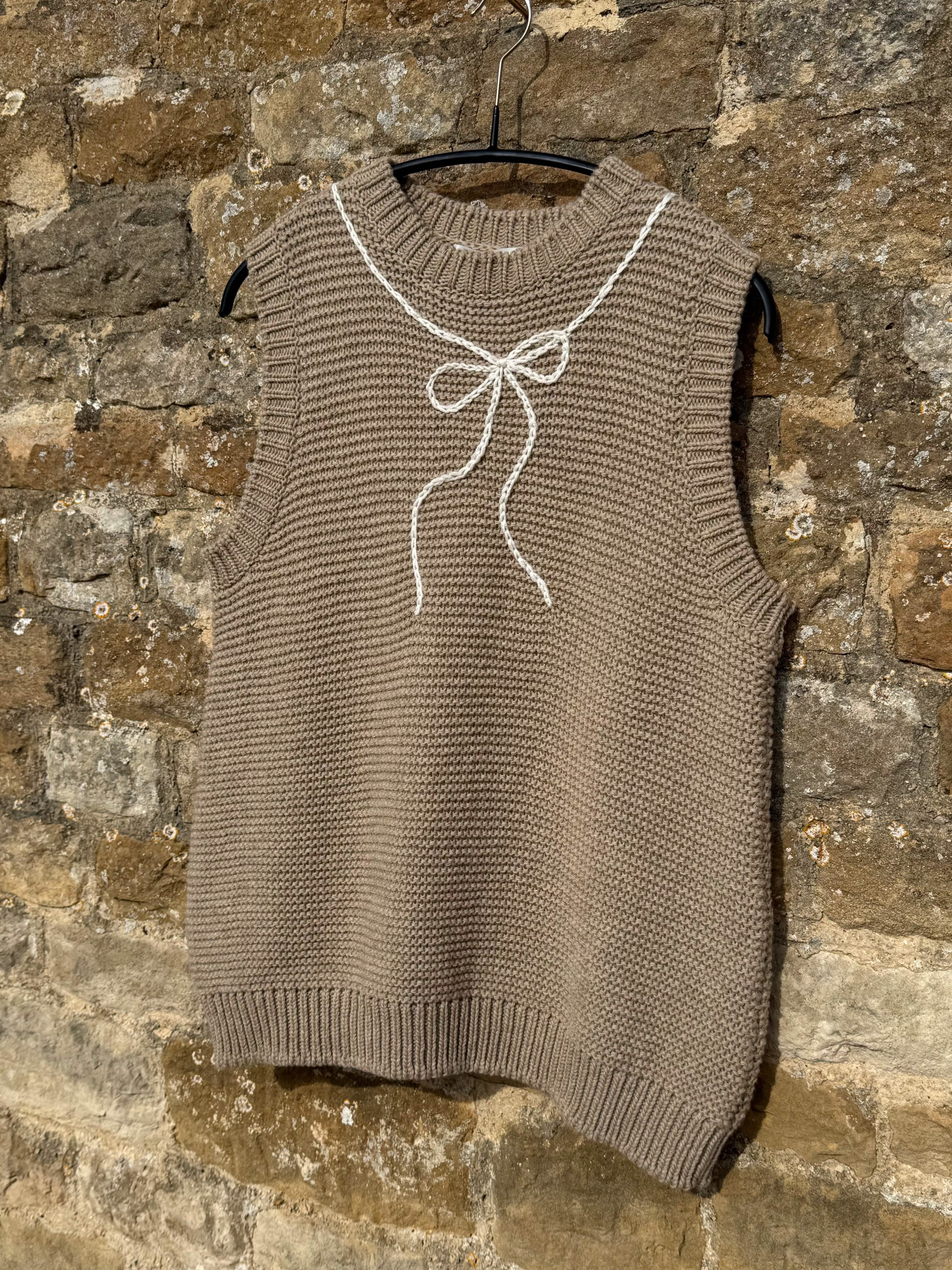 Chunky Tank with Bow