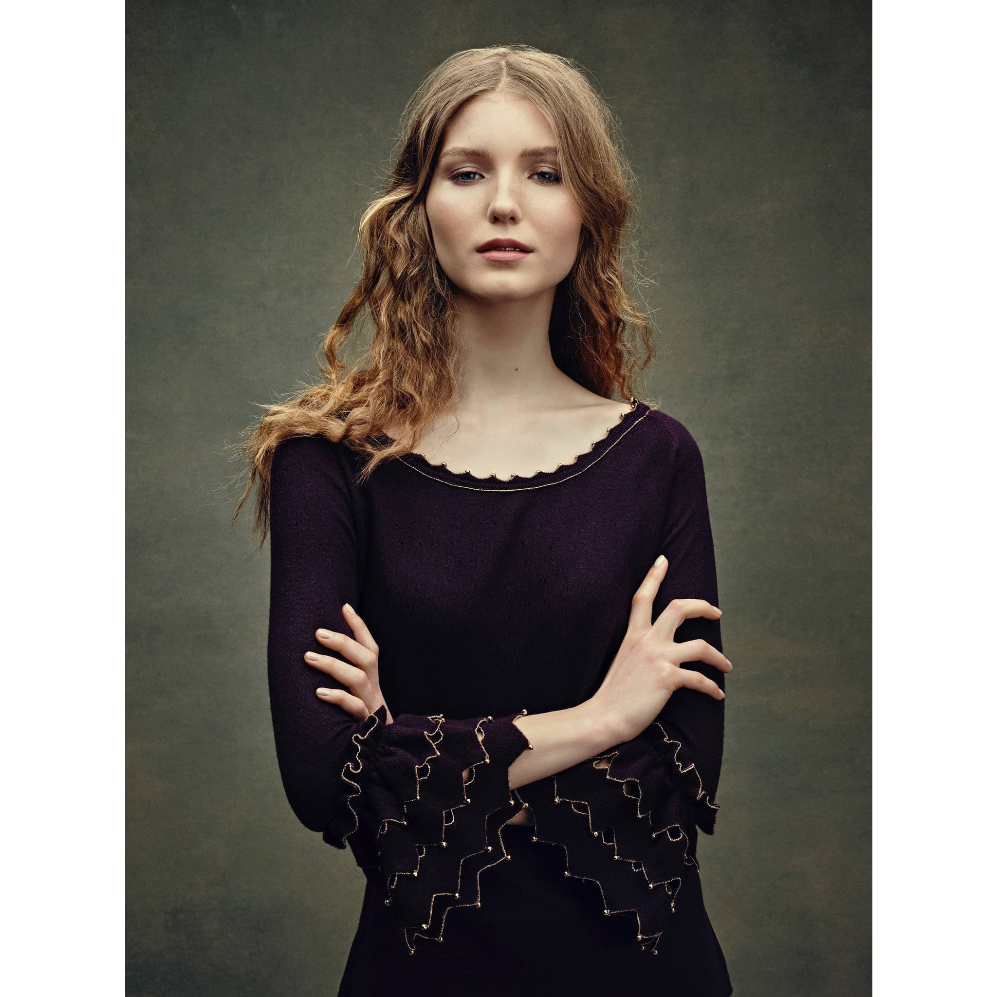 Model wearing mulberry ladies Zig Zag sweater